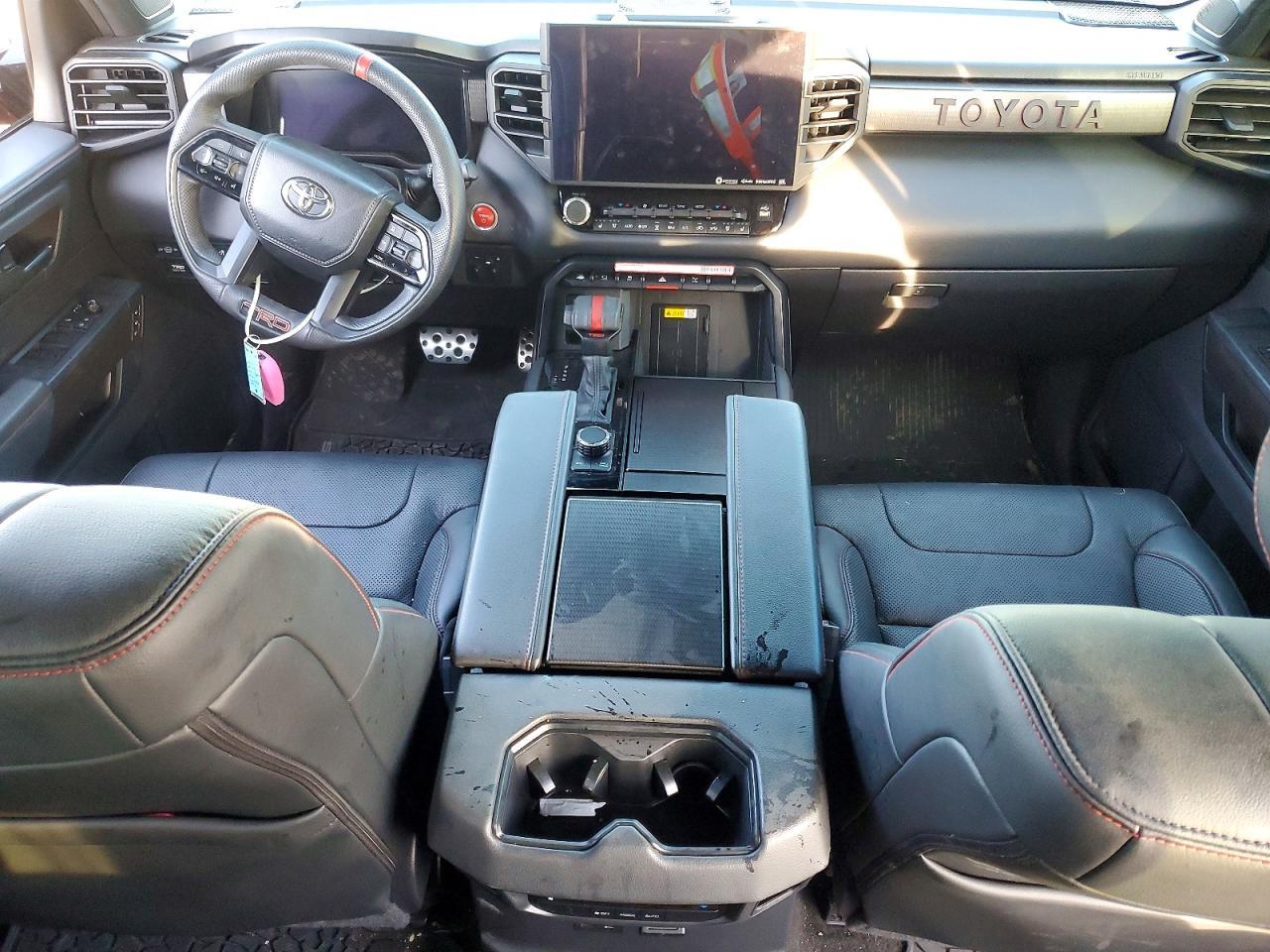2024 TOYOTA Sequoia