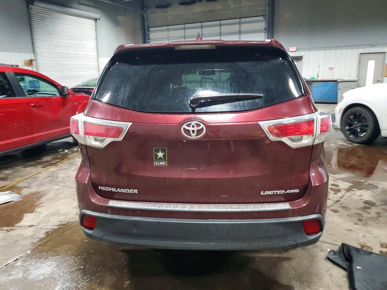 2014 TOYOTA HIGHLANDER