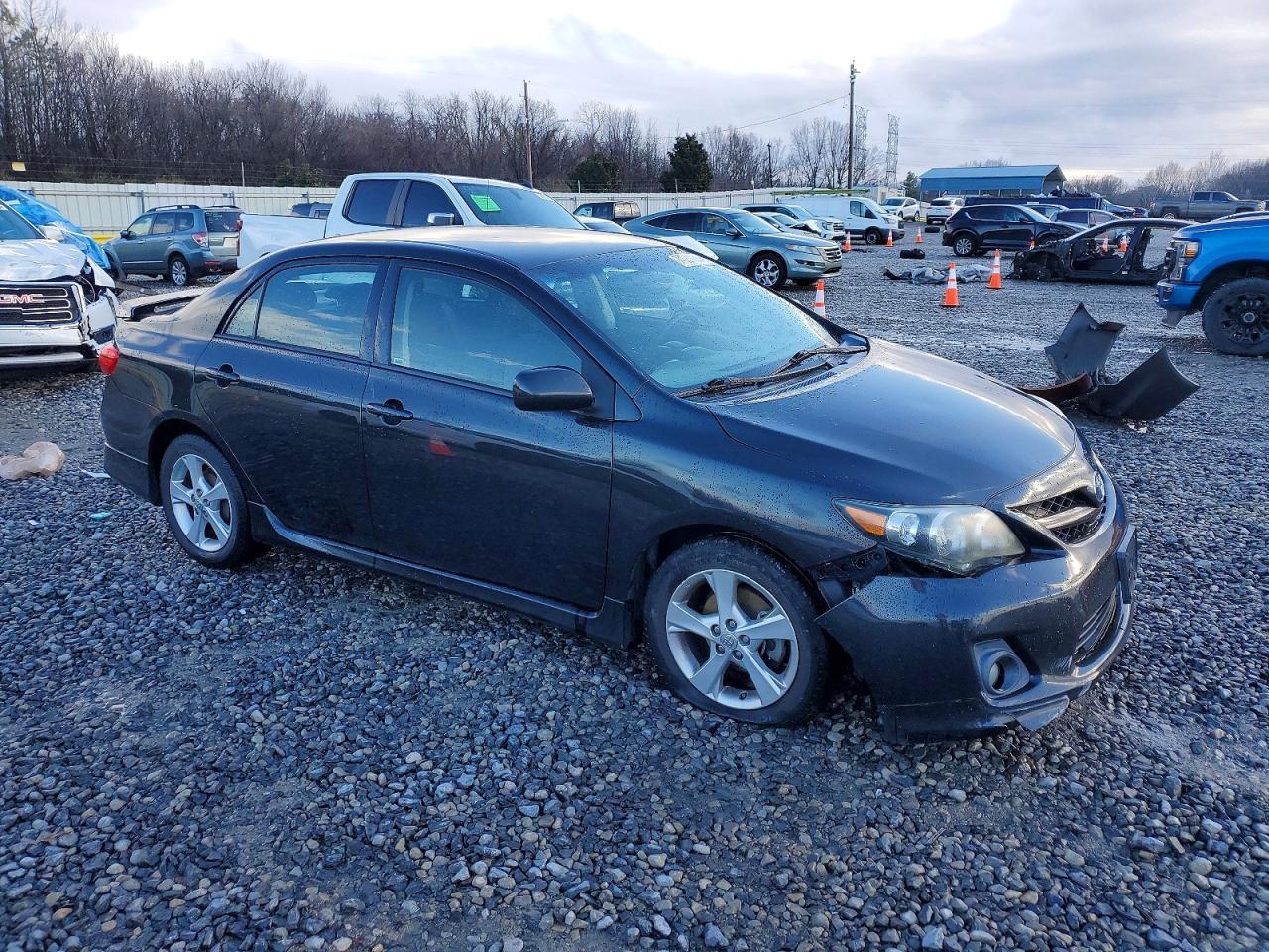 2013 TOYOTA COROLLA