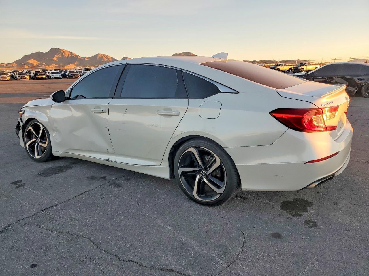 2018 HONDA ACCORD