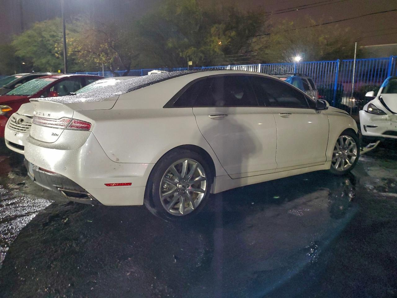 2016 LINCOLN MKZ
