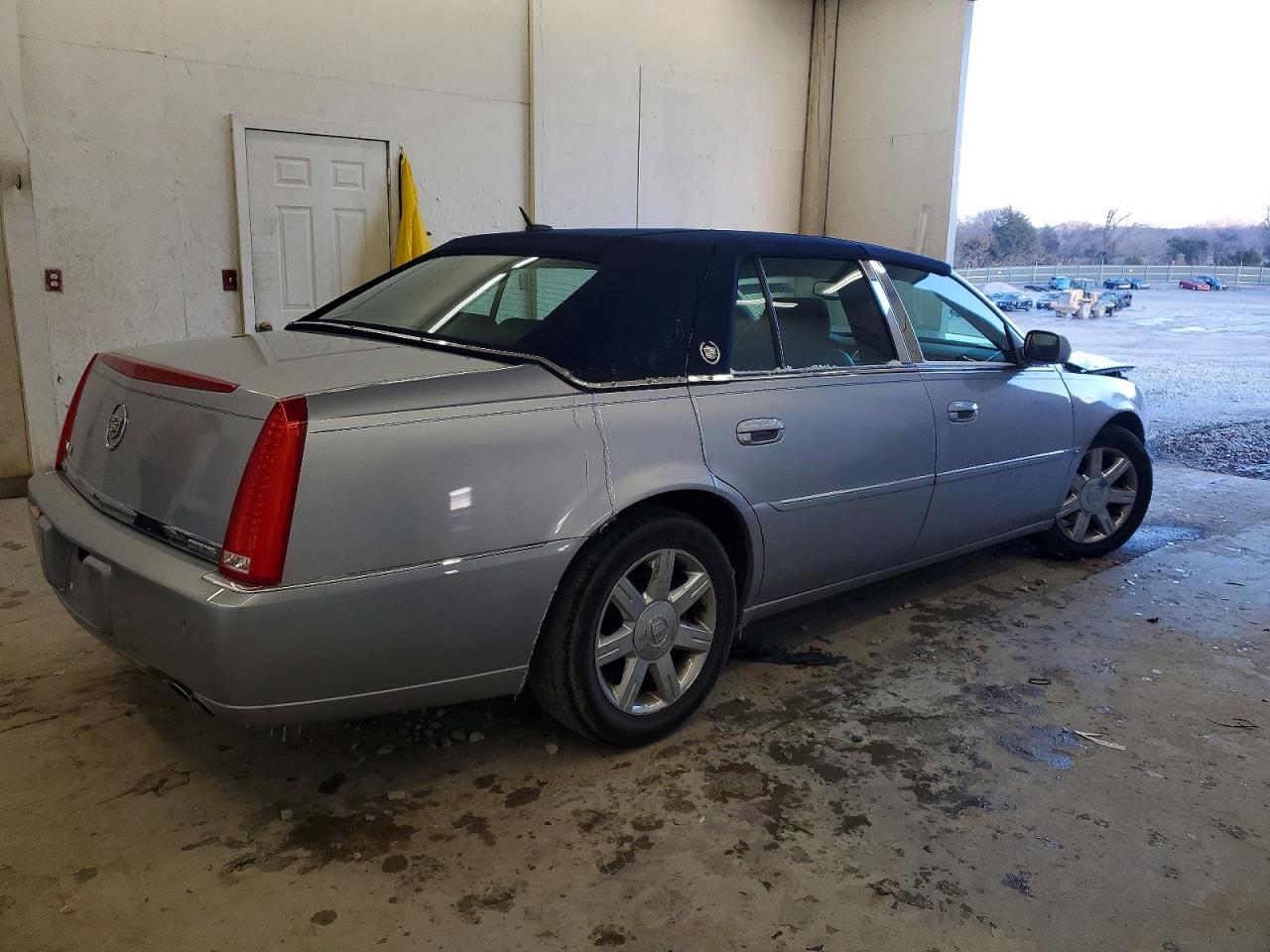 2006 CADILLAC DTS