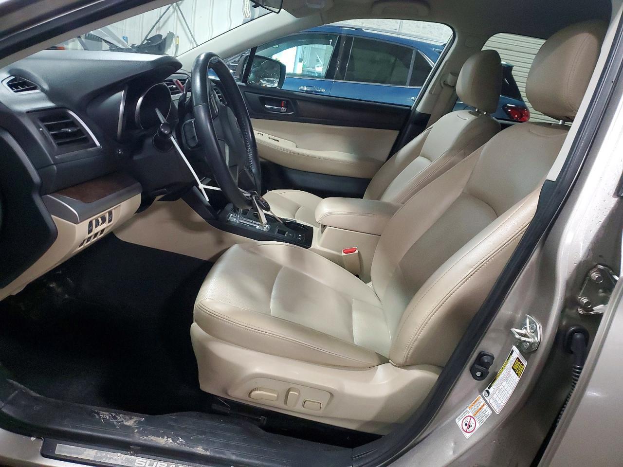 2015 SUBARU Outback
