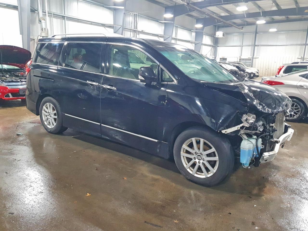 2013 NISSAN Quest
