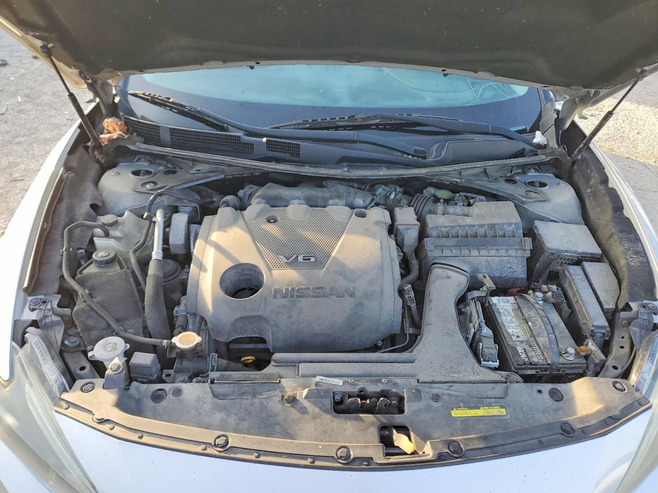 2016 NISSAN Maxima