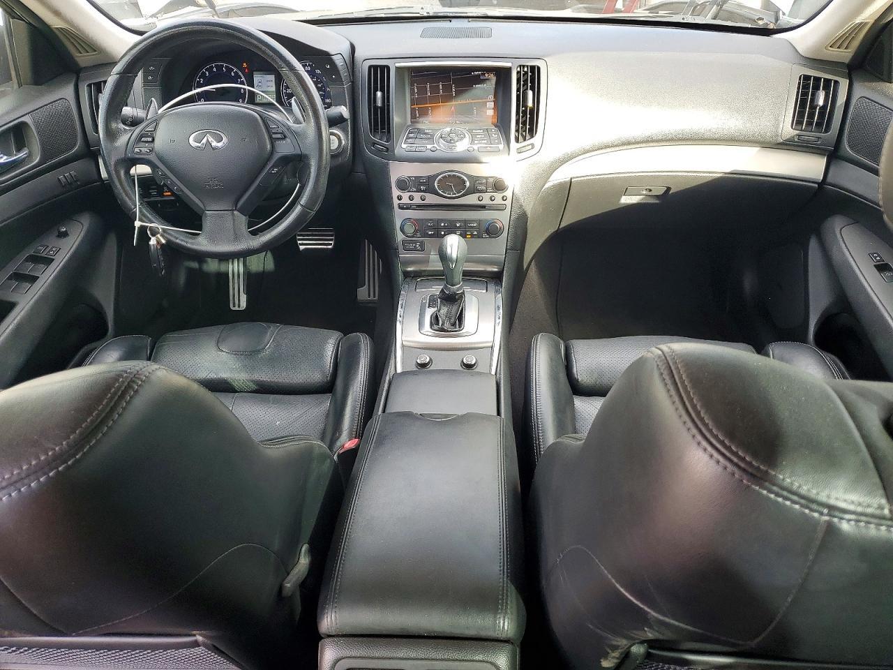 2011 INFINITI G37