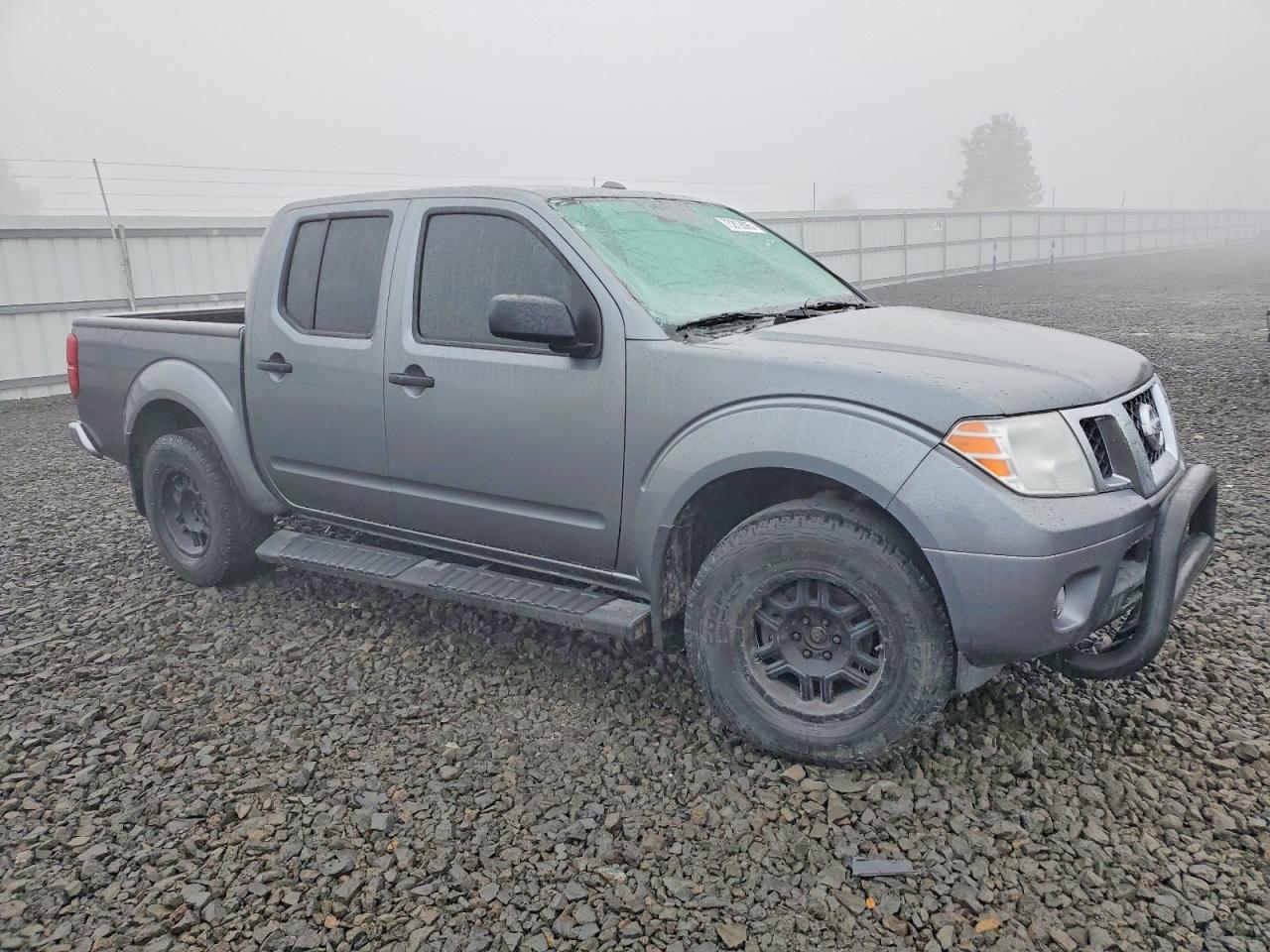 2017 NISSAN Frontier