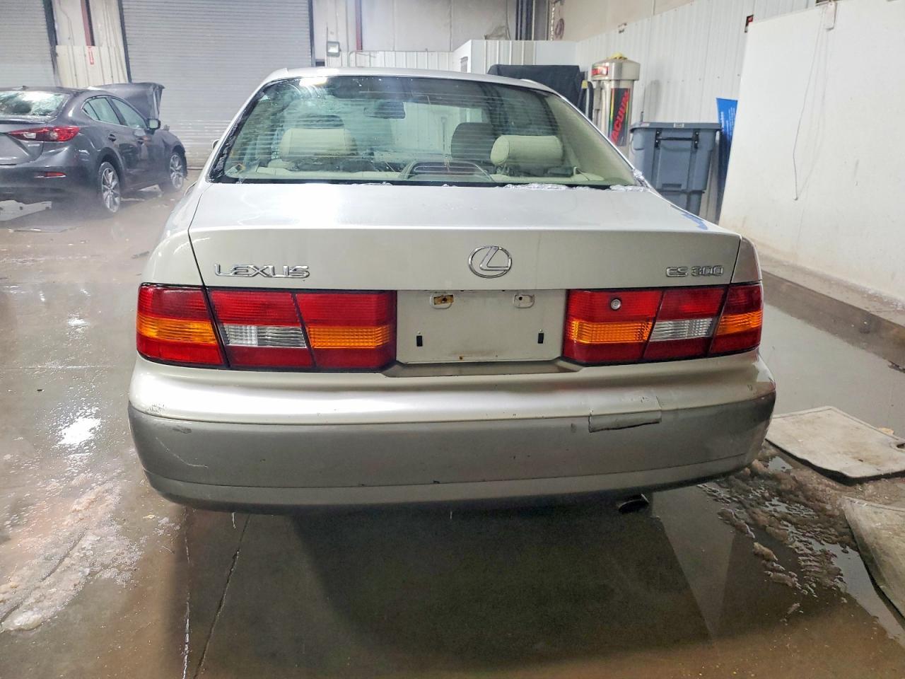 1999 LEXUS Es 300