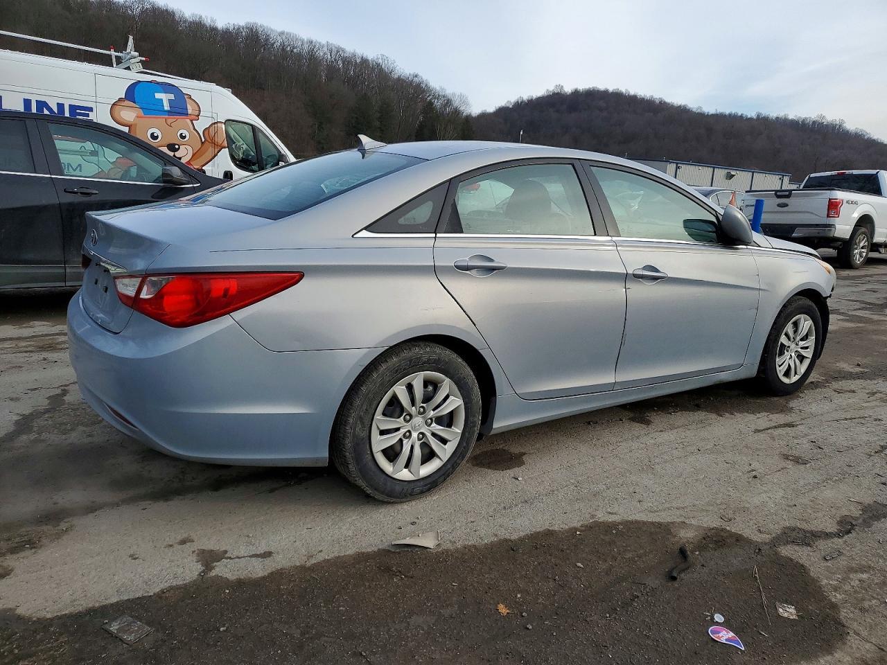 2011 HYUNDAI SONATA