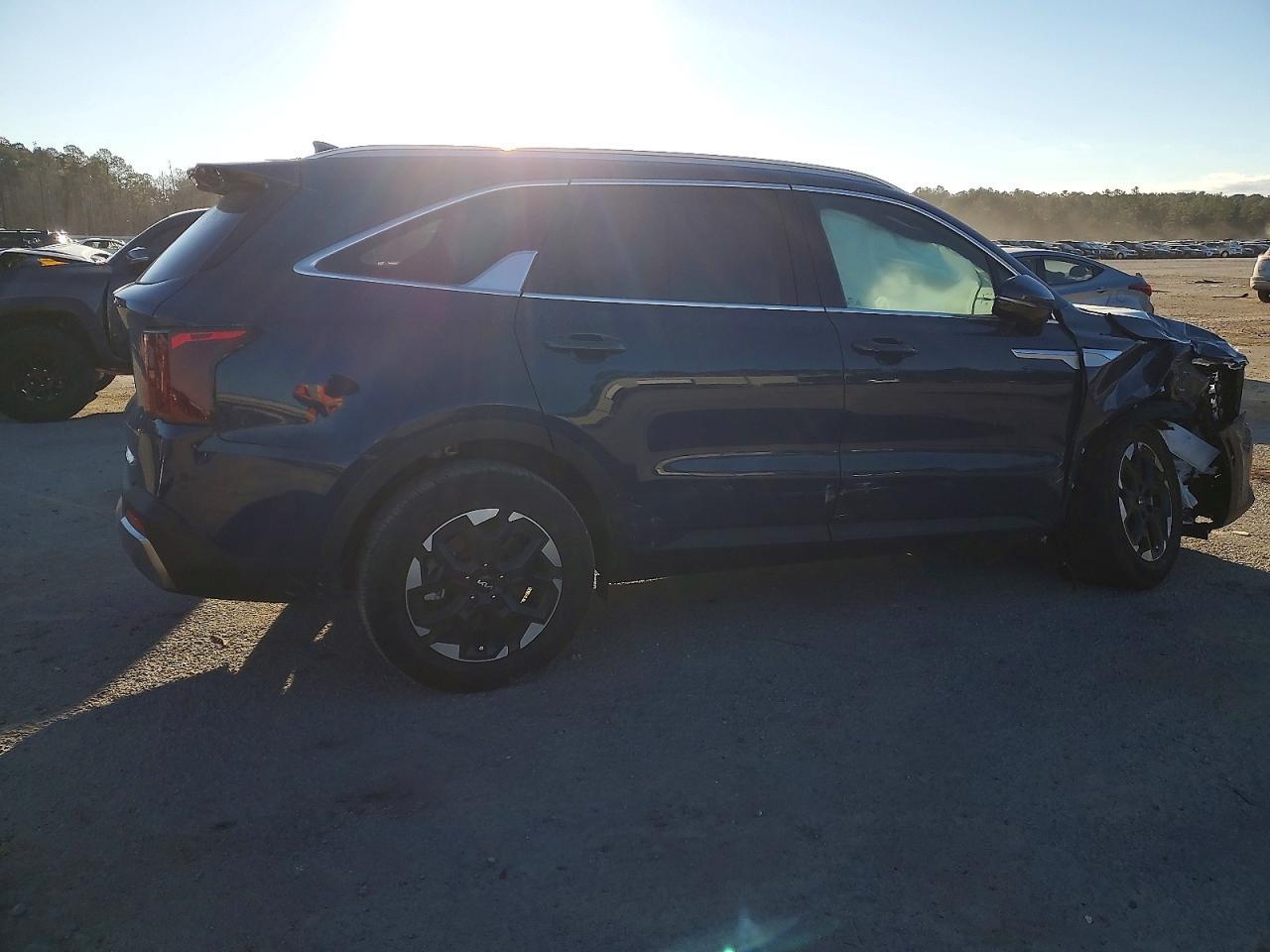 2025 KIA SORENTO