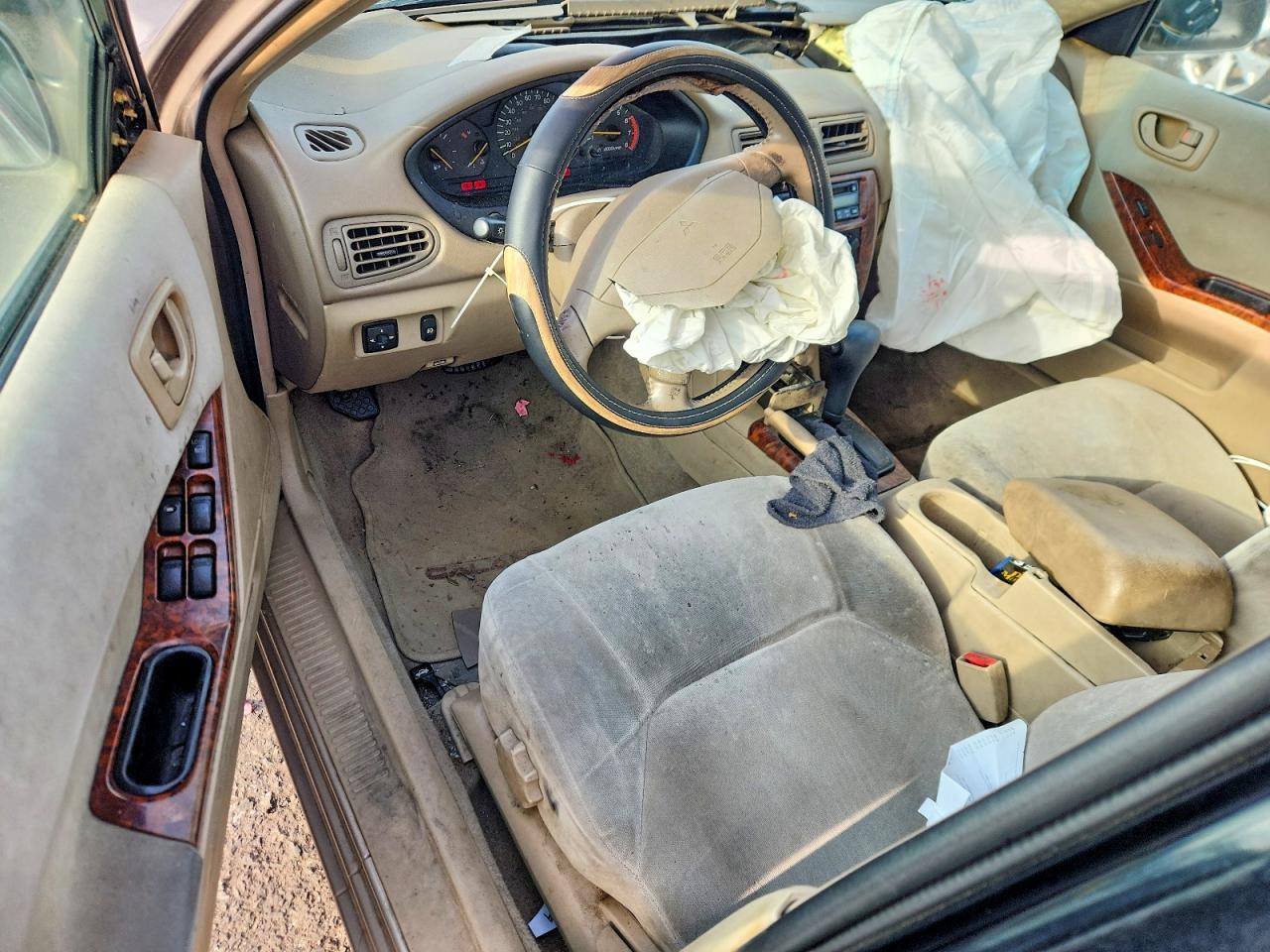 2000 MITSUBISHI Galant