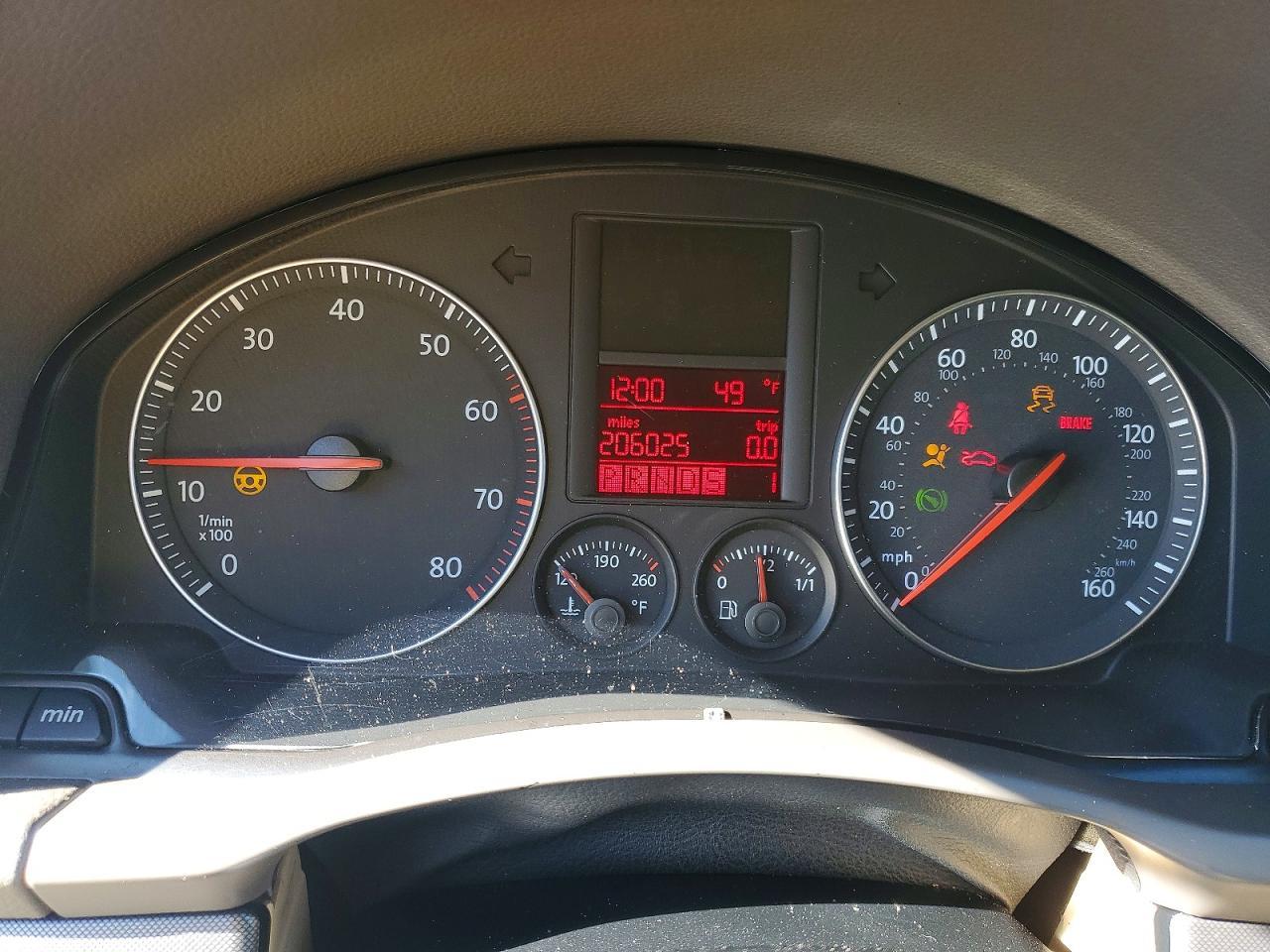 2006 VOLKSWAGEN JETTA