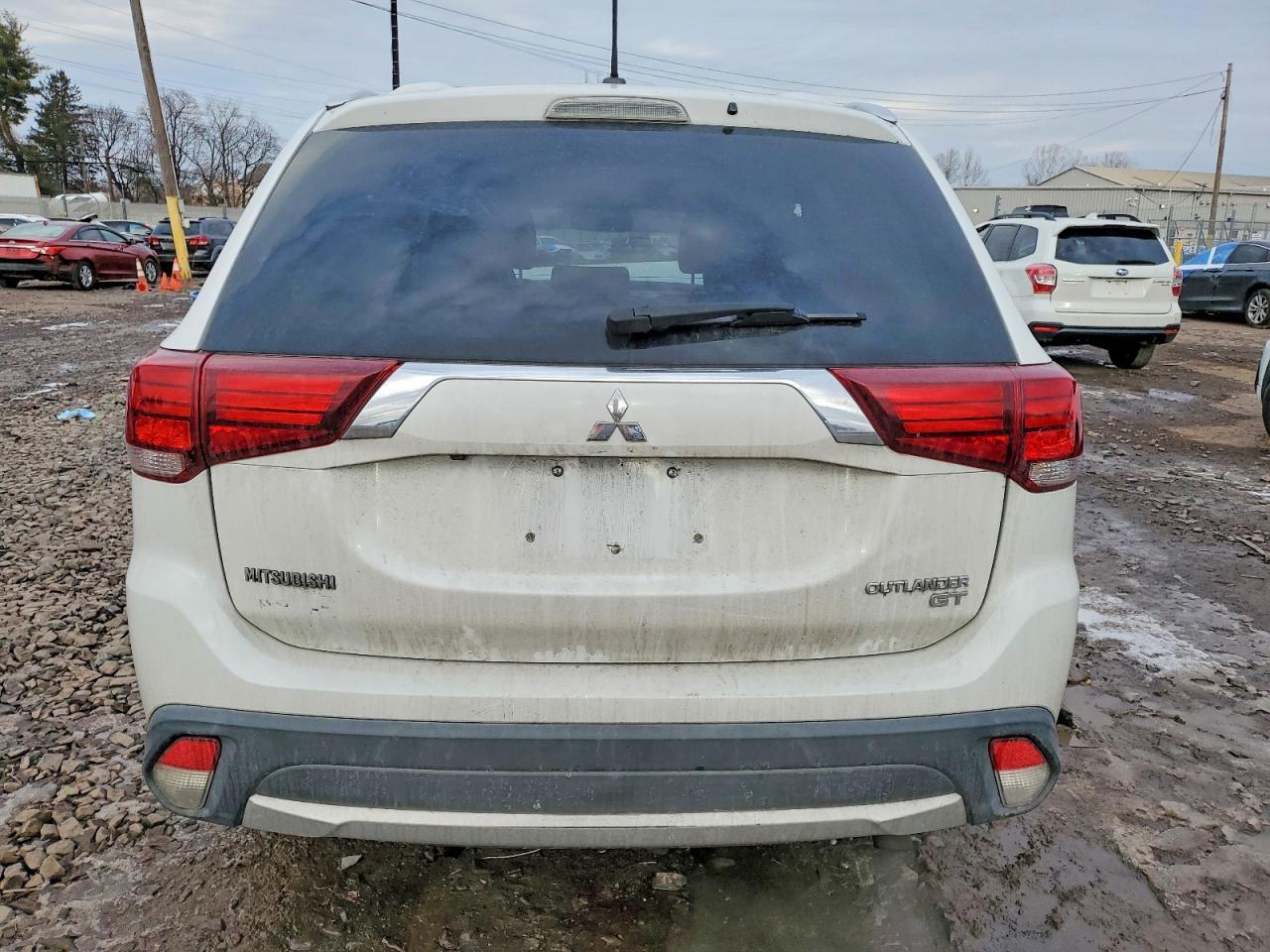 2016 MITSUBISHI outlander