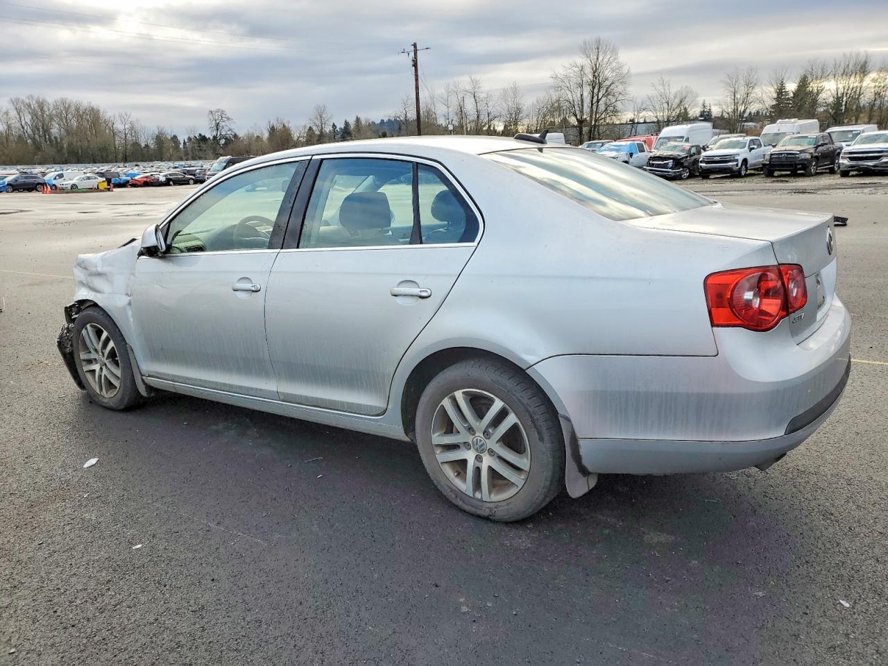 2006 VOLKSWAGEN JETTA