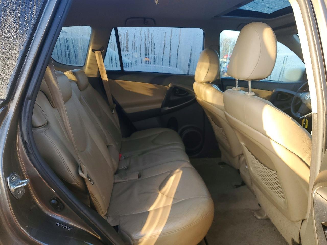2011 TOYOTA RAV4