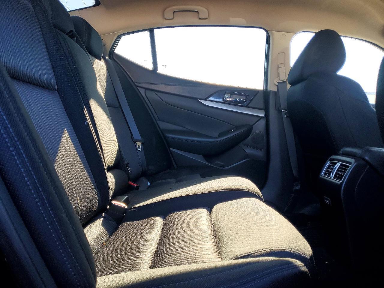 2018 NISSAN Maxima