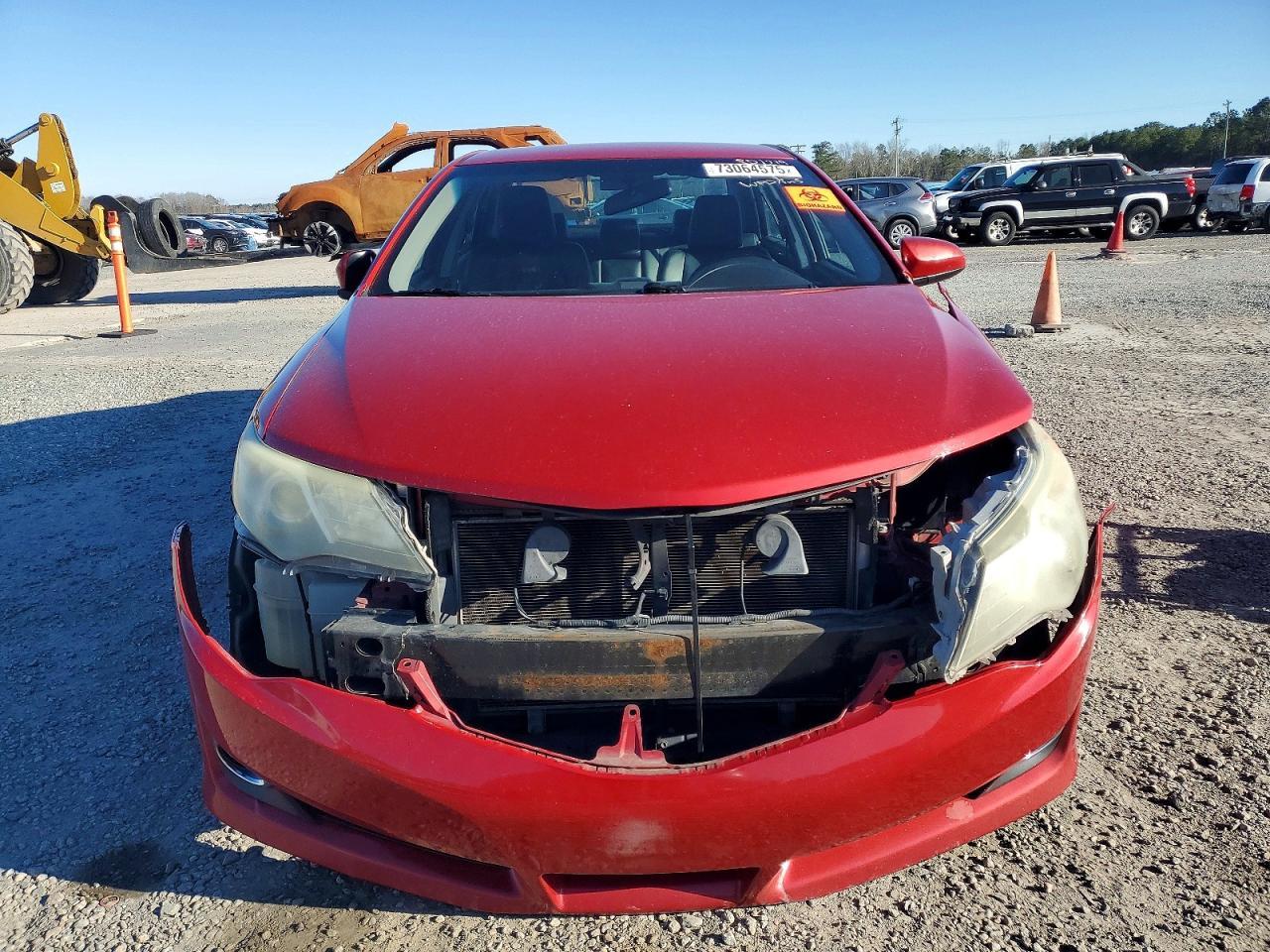 2014 TOYOTA CAMRY