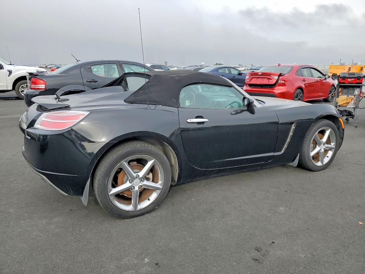 2007 SATURN Sky