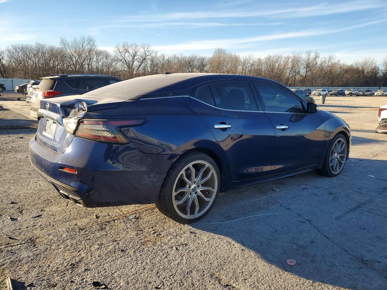2019 NISSAN Maxima