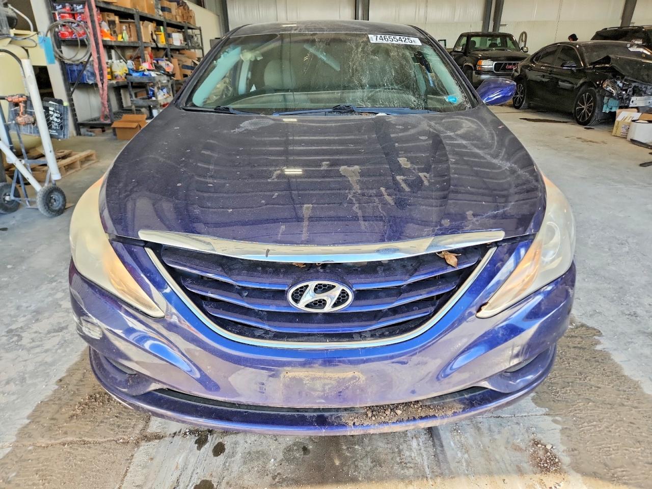 2011 HYUNDAI SONATA