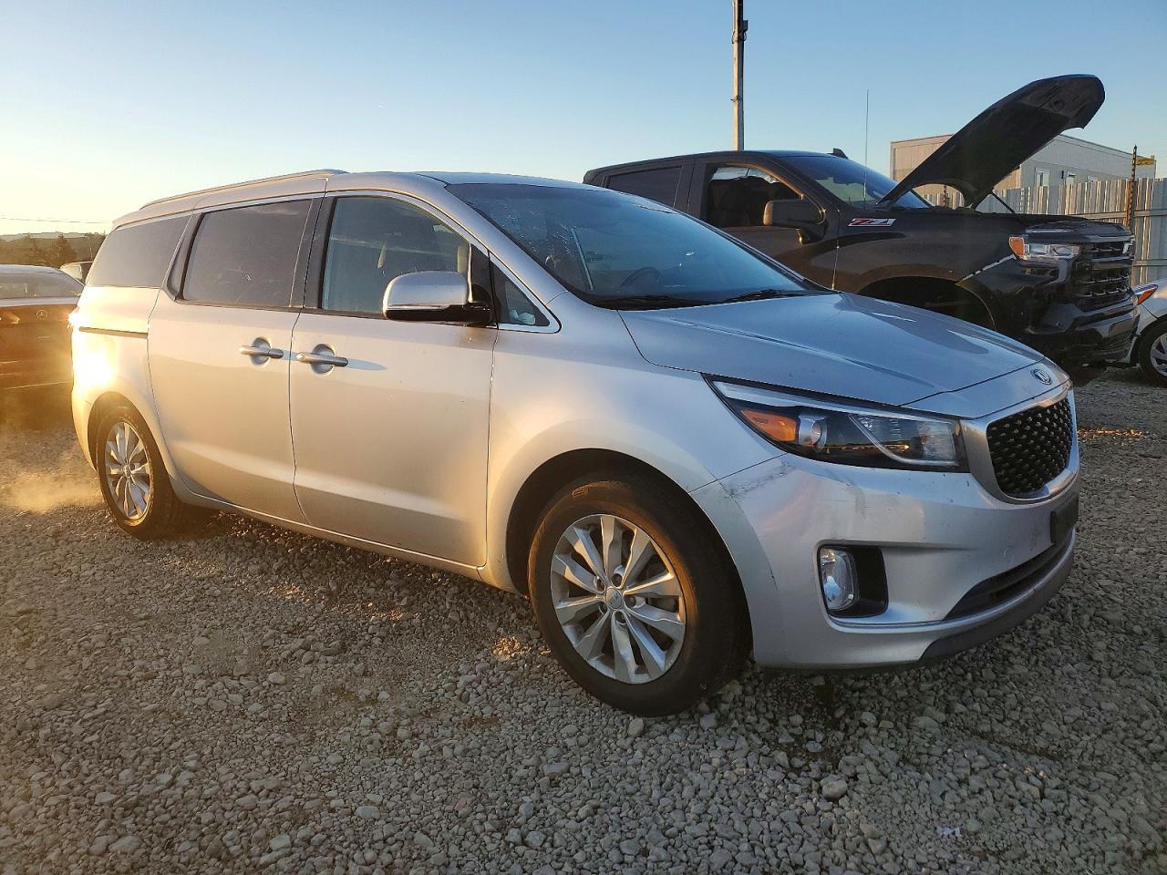 2016 KIA SEDONA