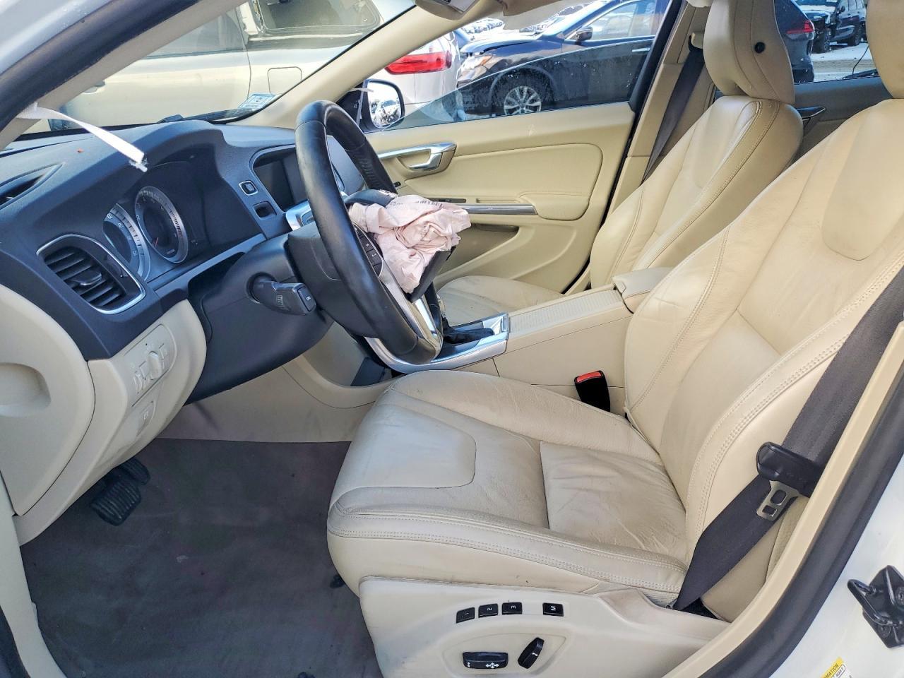 2013 VOLVO S60