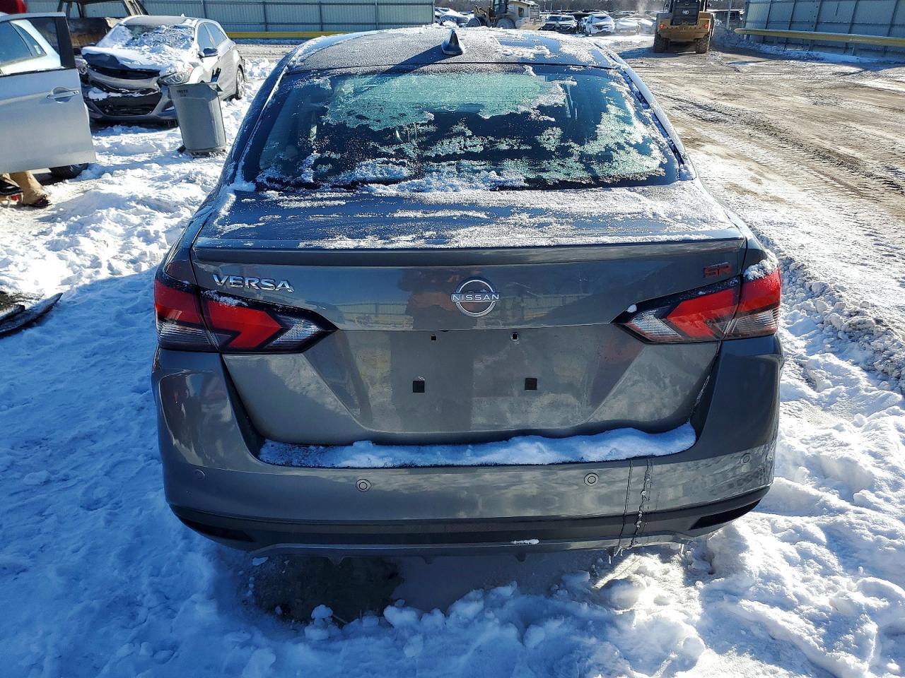 2024 NISSAN VERSA
