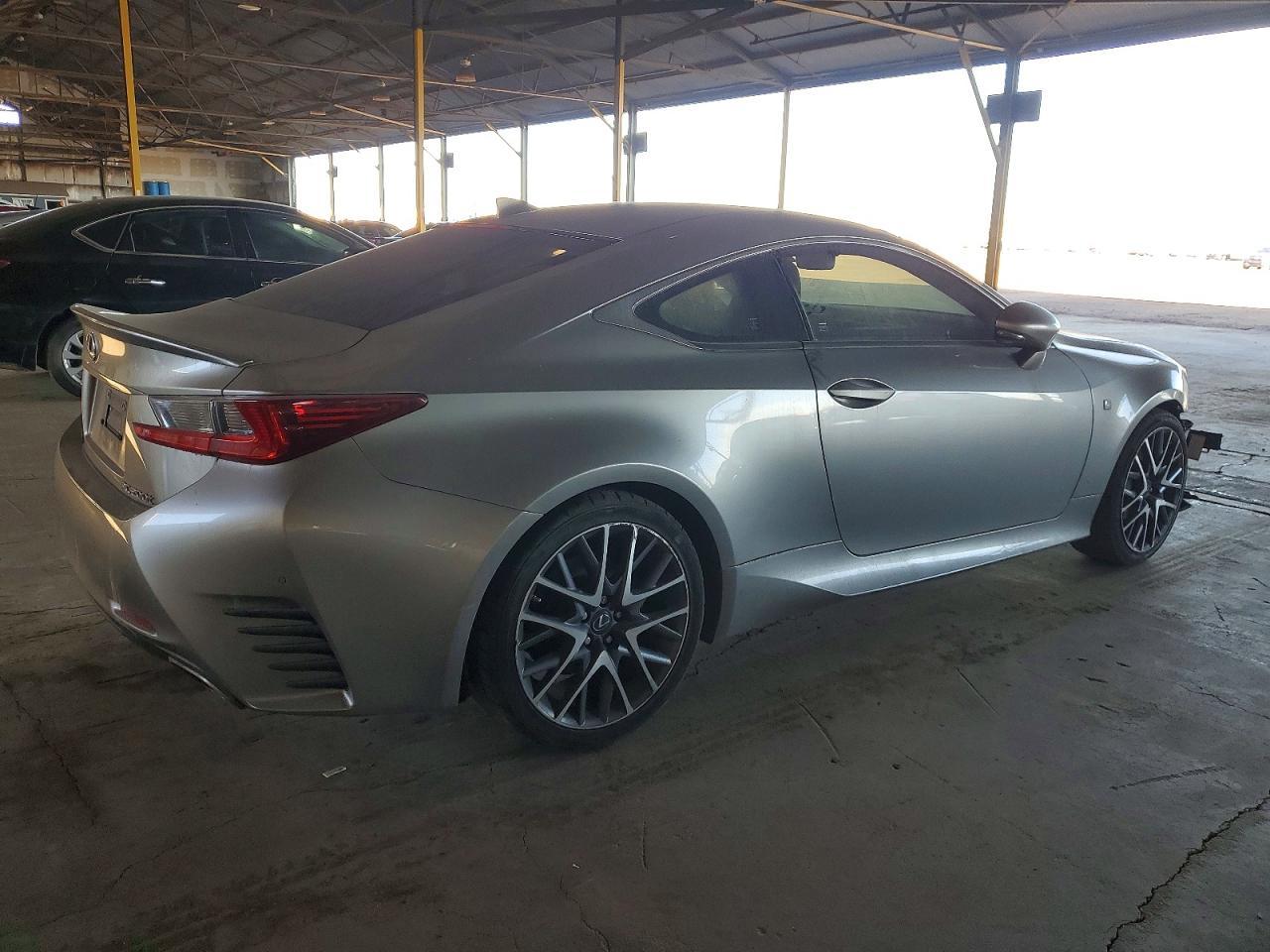 2017 LEXUS RC 200t