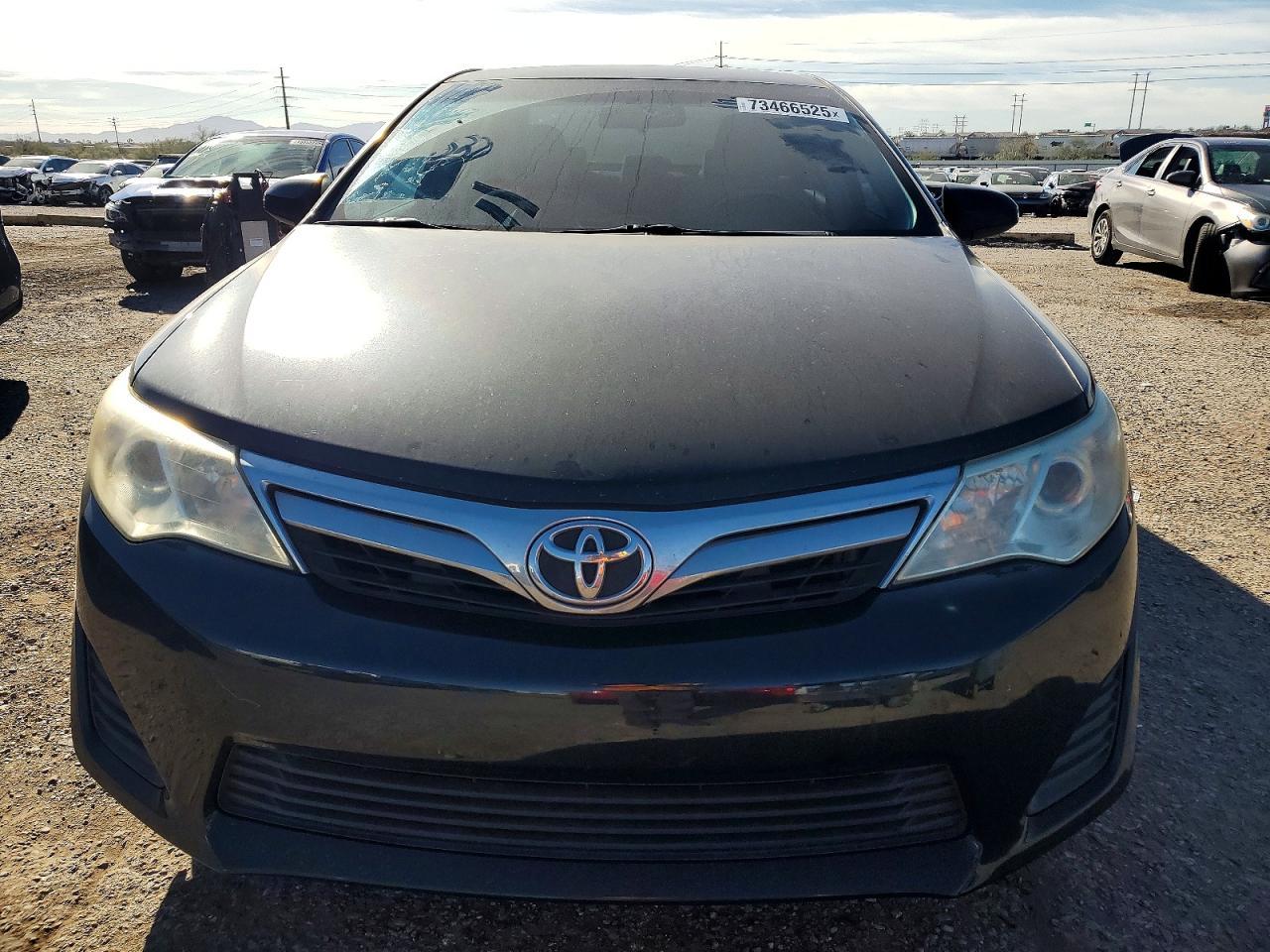 2014 TOYOTA CAMRY