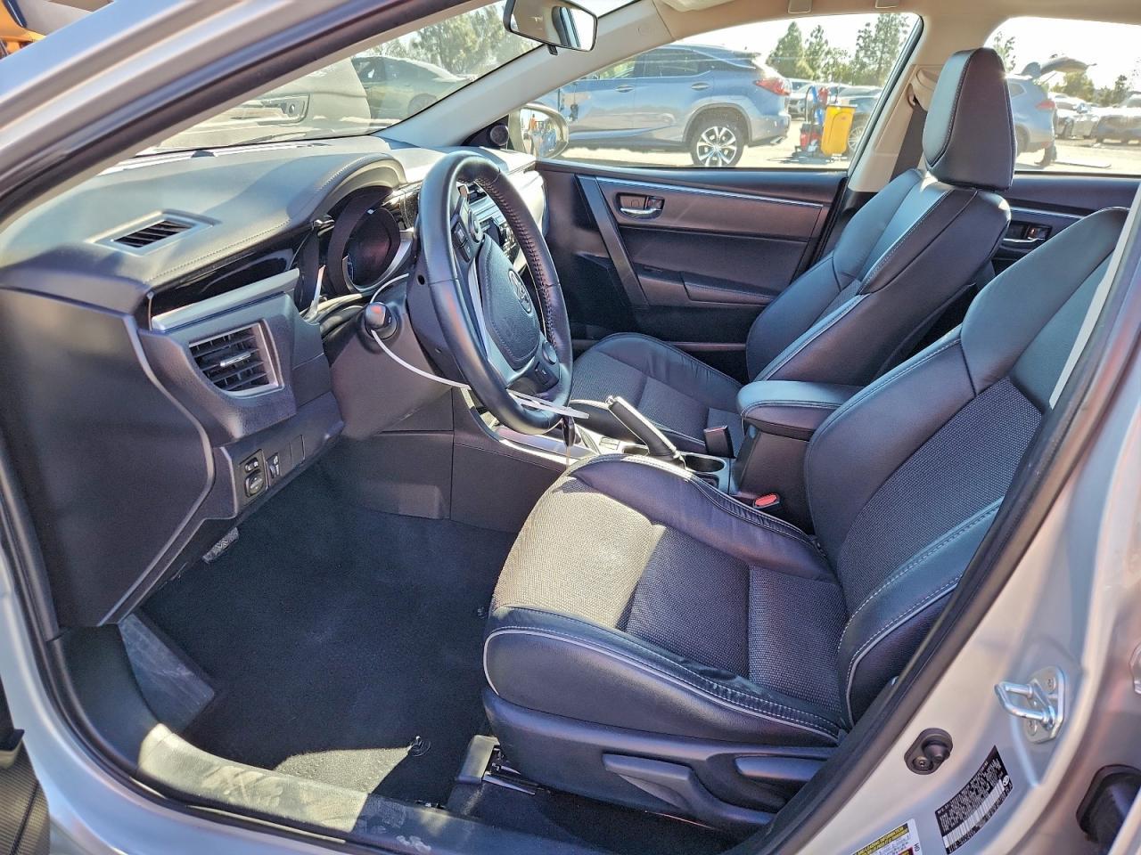2015 TOYOTA COROLLA