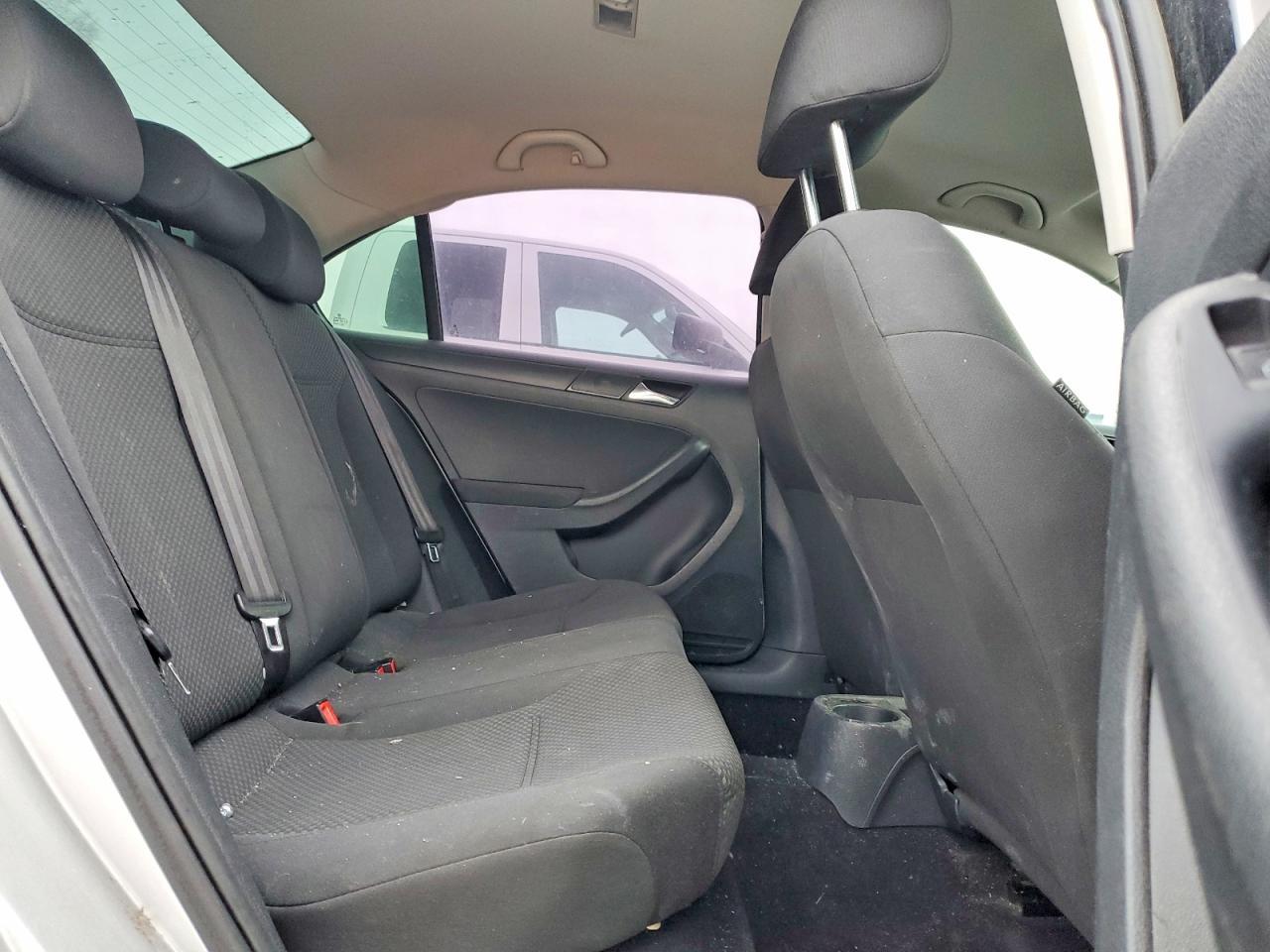 2011 VOLKSWAGEN JETTA