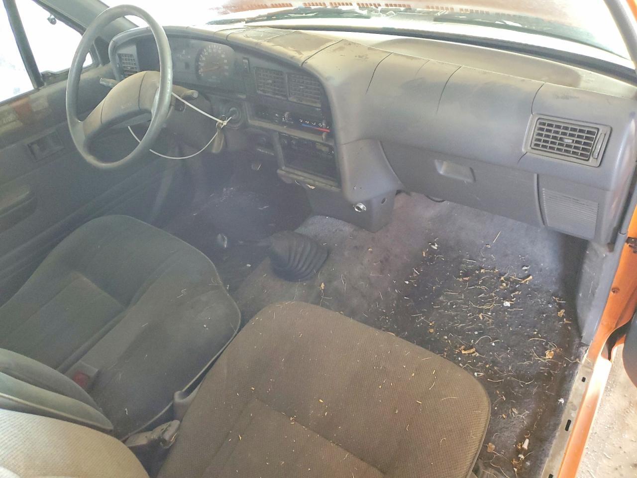 1989 TOYOTA Pickup
