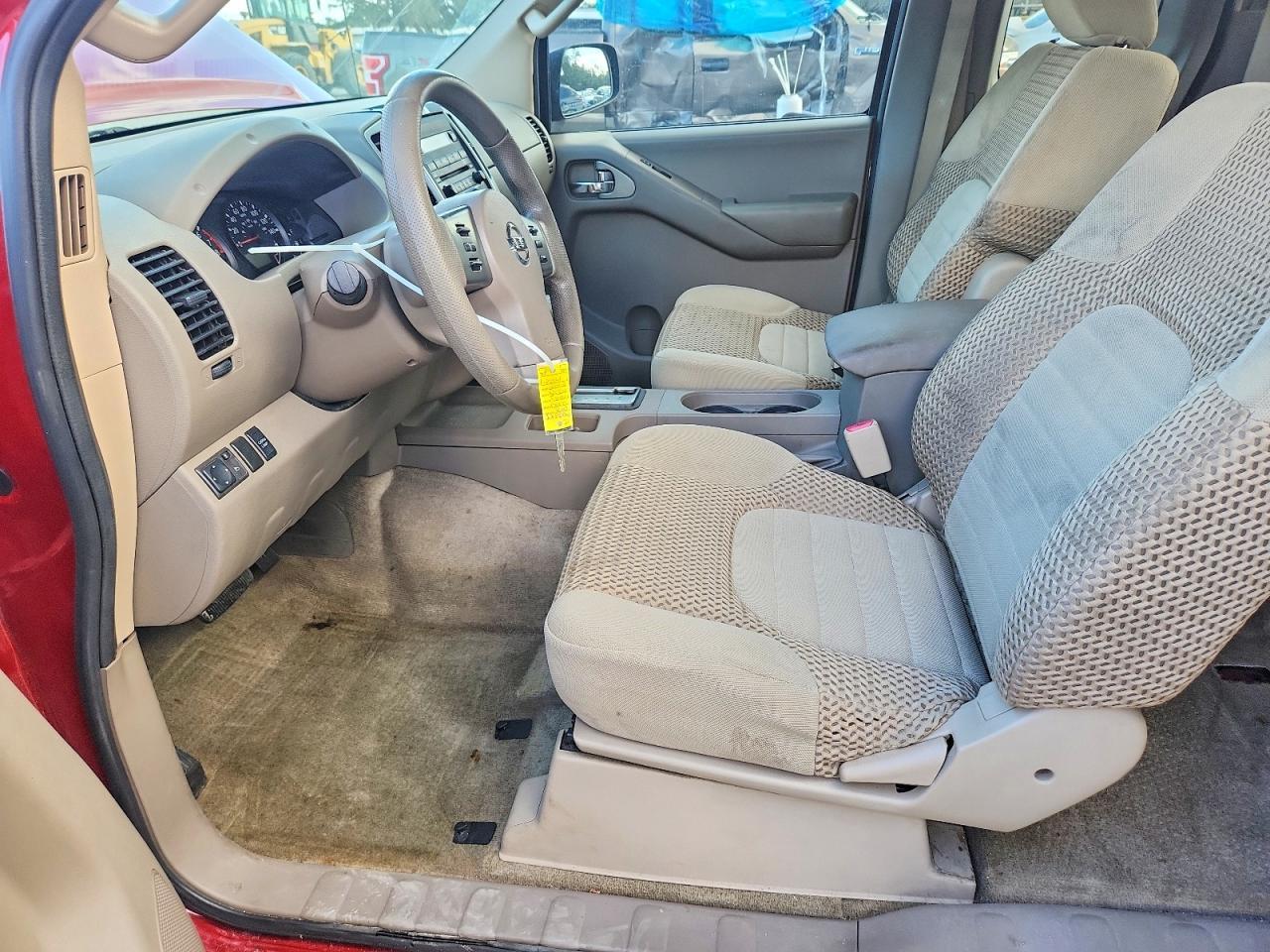 2012 NISSAN Frontier