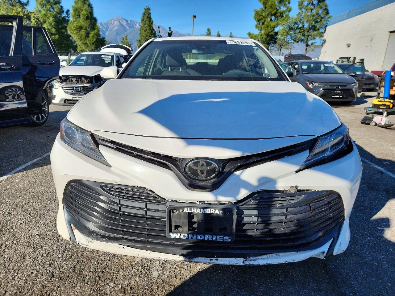 2018 TOYOTA CAMRY