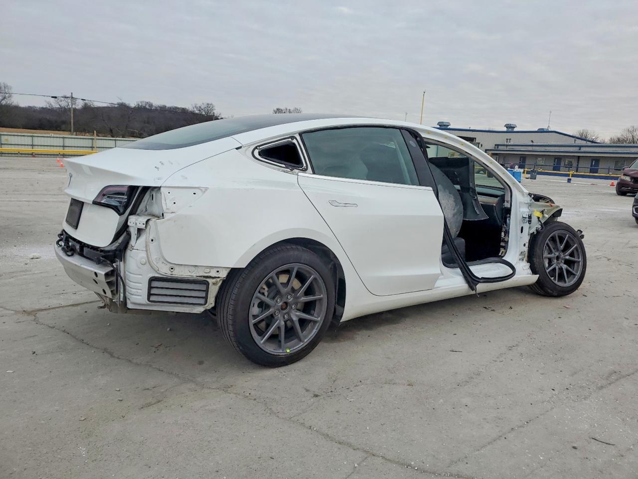 2020 TESLA MODEL 3