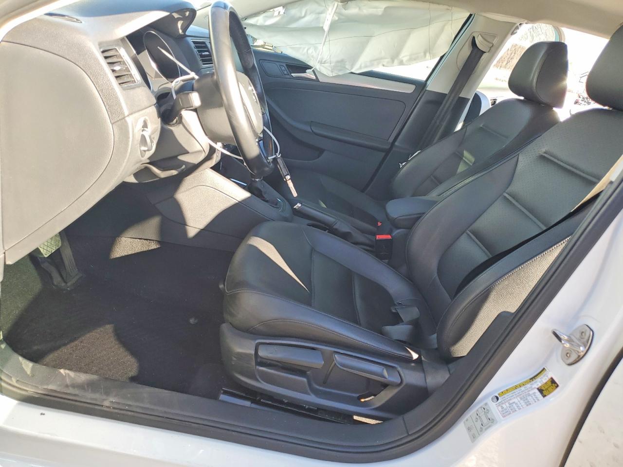 2016 VOLKSWAGEN JETTA