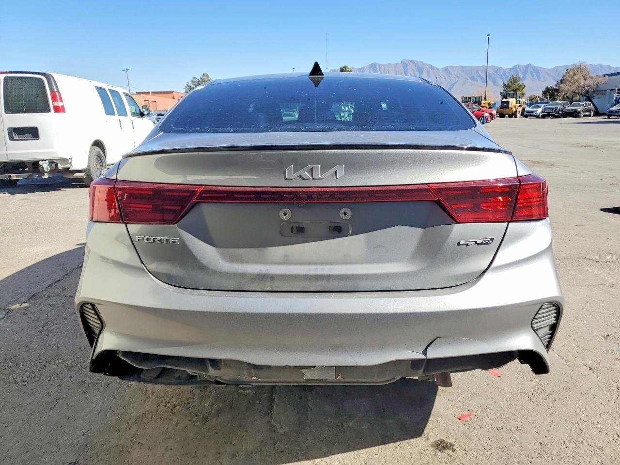 2023 KIA FORTE