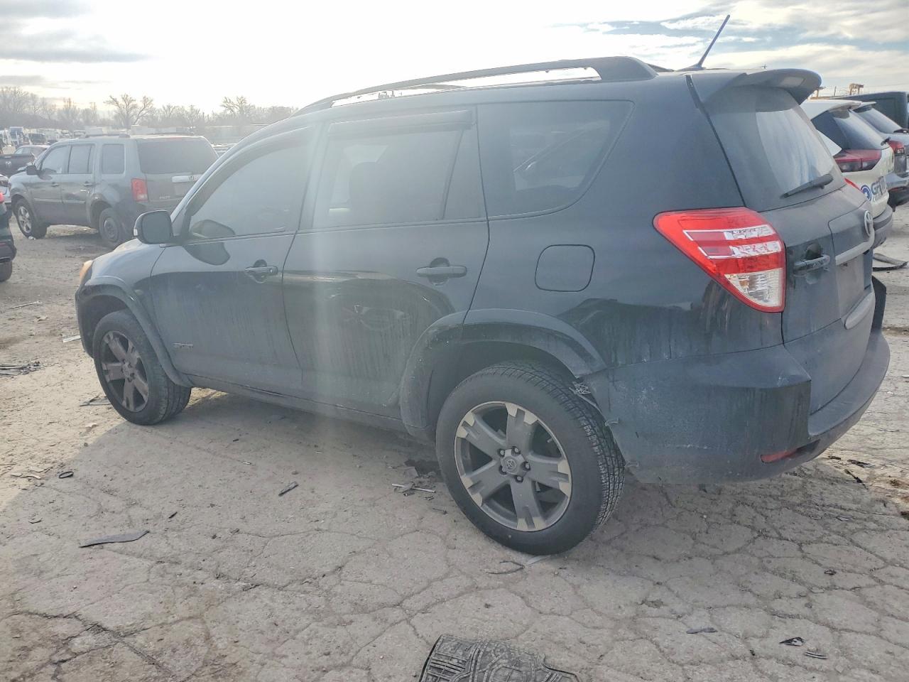 2011 TOYOTA RAV4