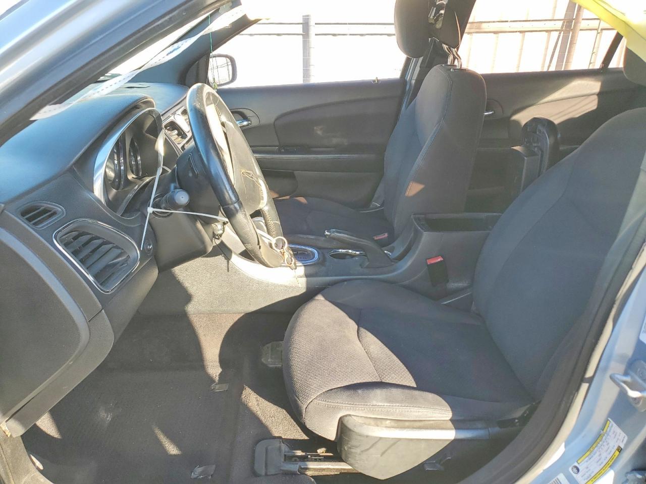 2013 CHRYSLER 200