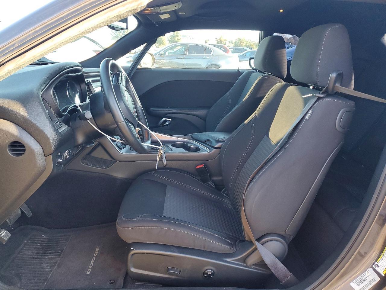 2017 DODGE Challenger
