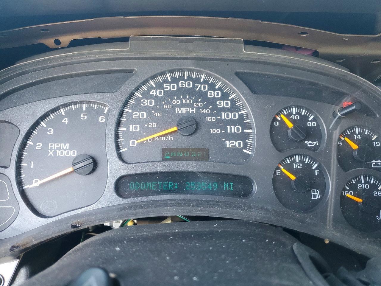 2003 CHEVROLET Suburban
