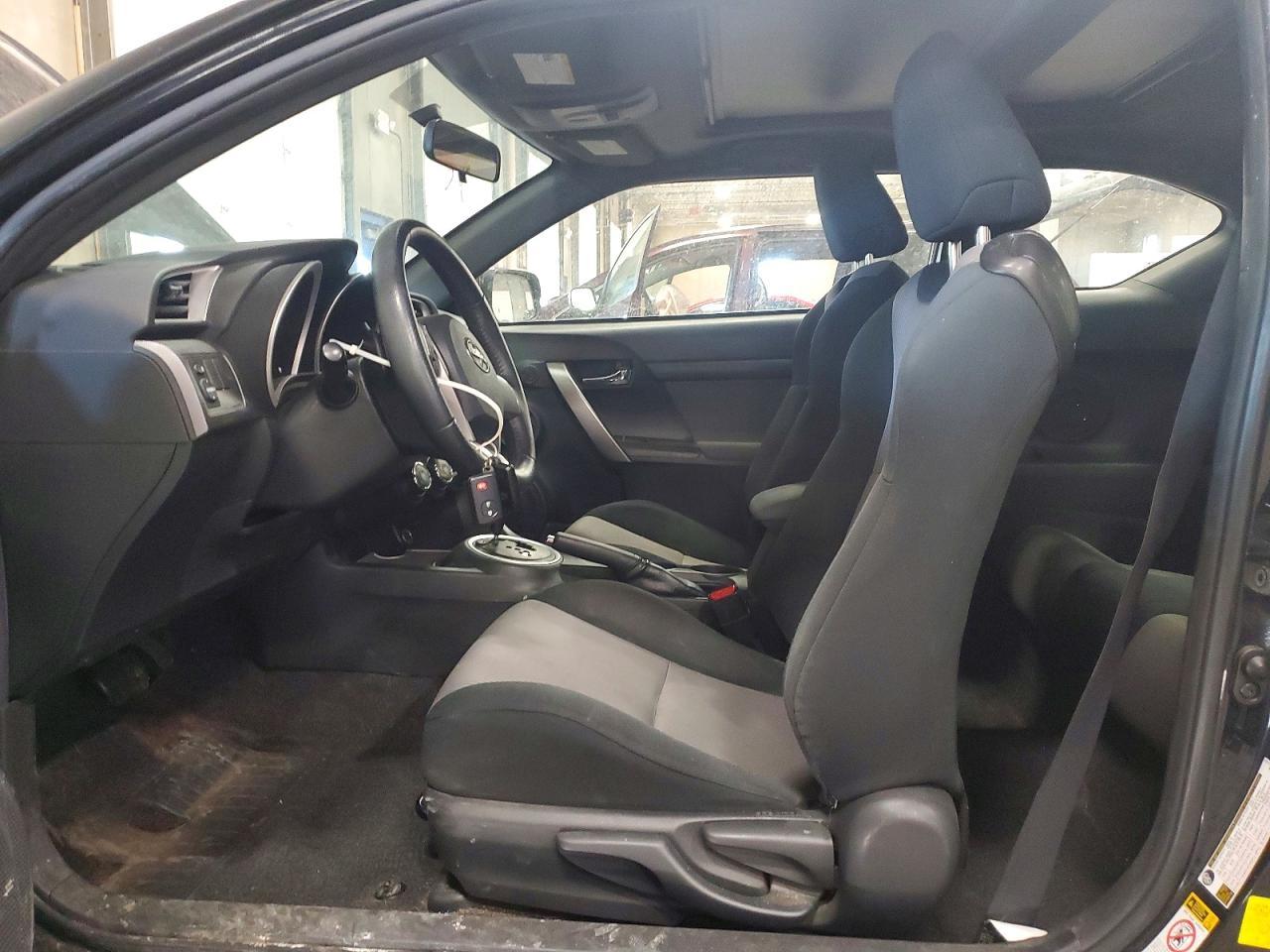 2016 TOYOTA SCION
