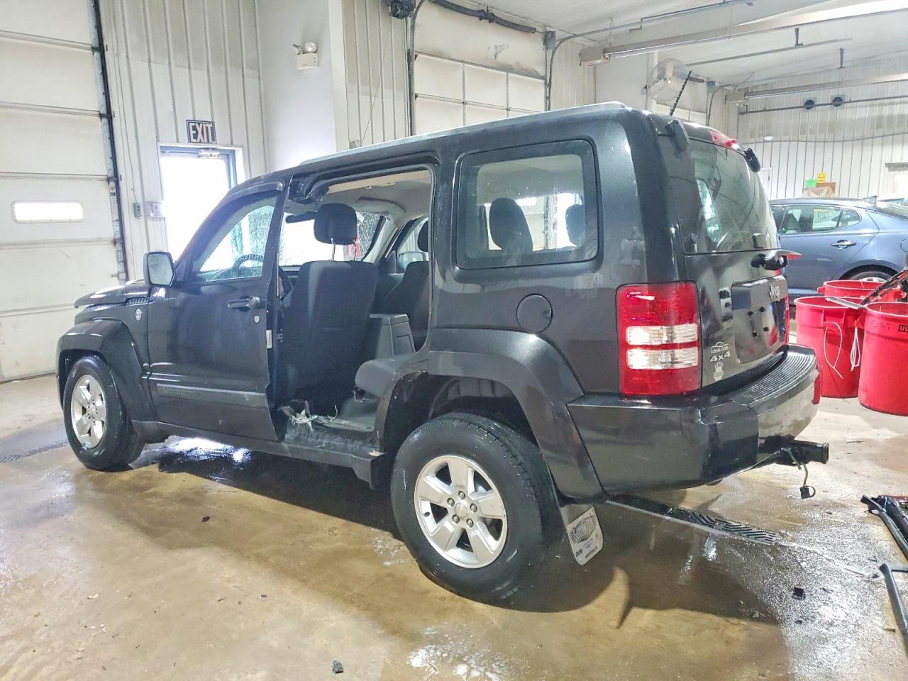 2012 JEEP Liberty