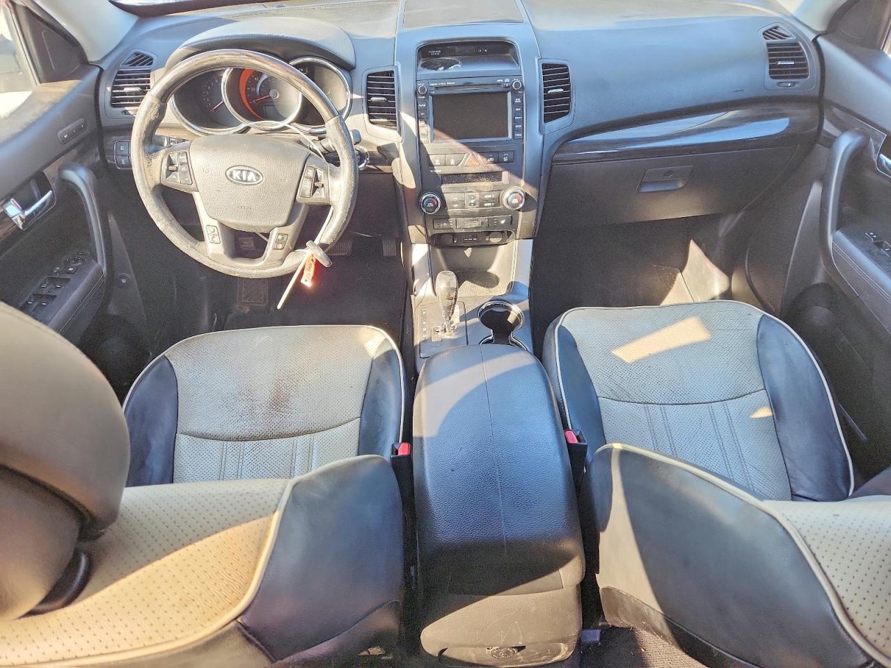 2013 KIA SORENTO