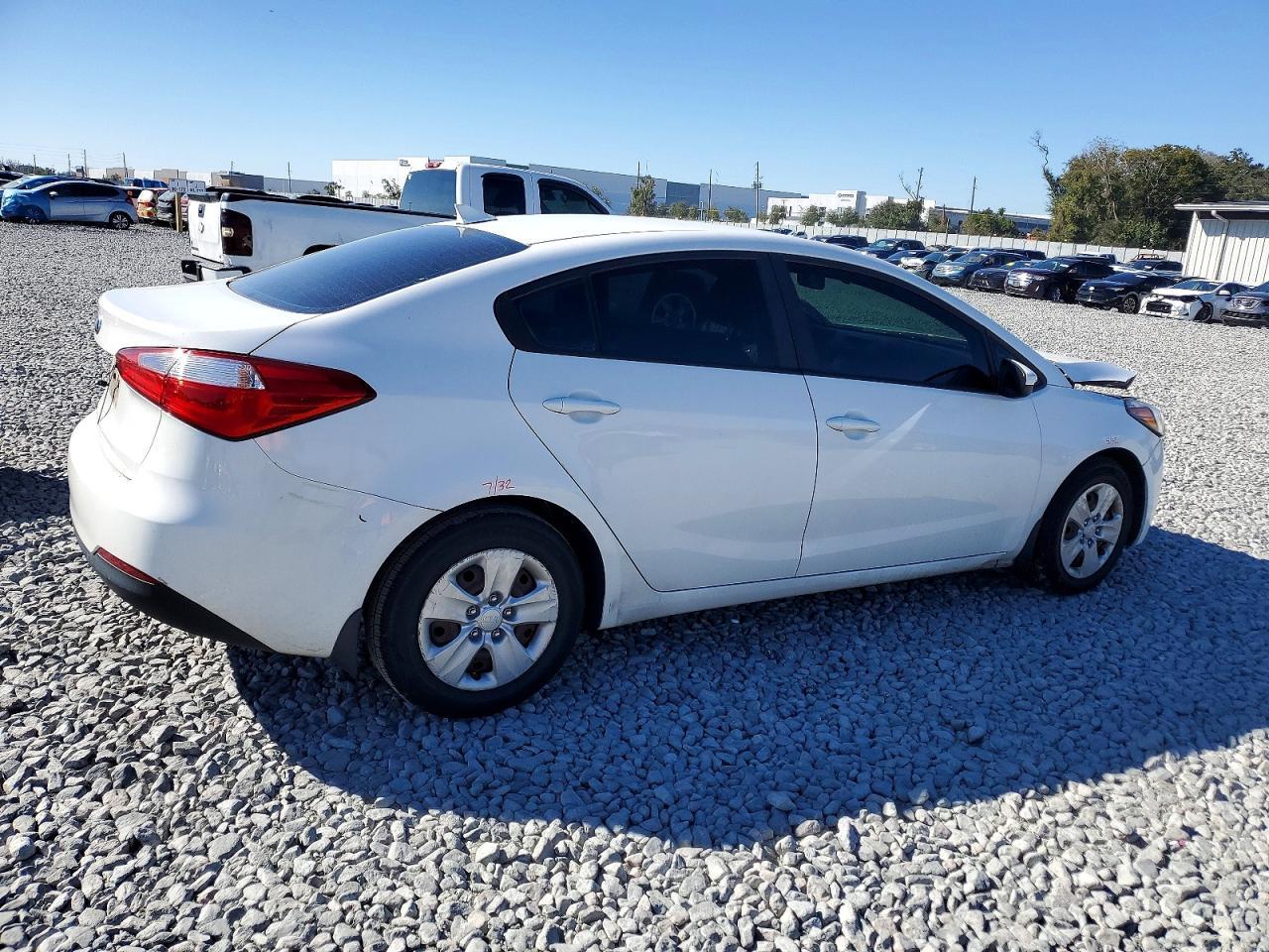 2016 KIA FORTE