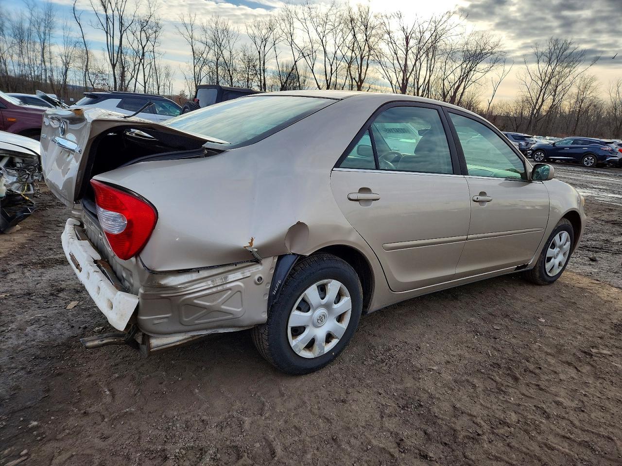 2004 TOYOTA CAMRY