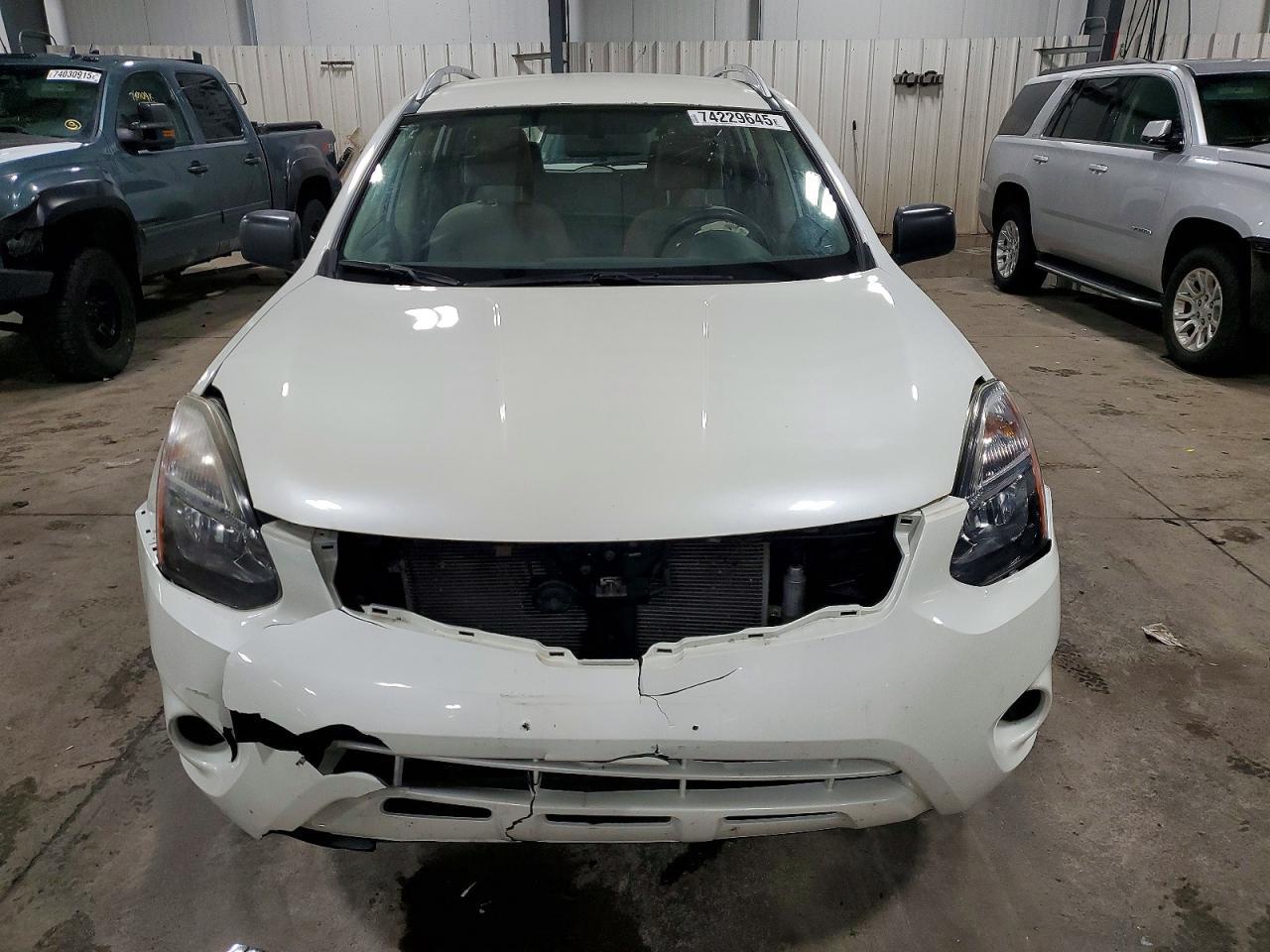 2014 NISSAN ROGUE