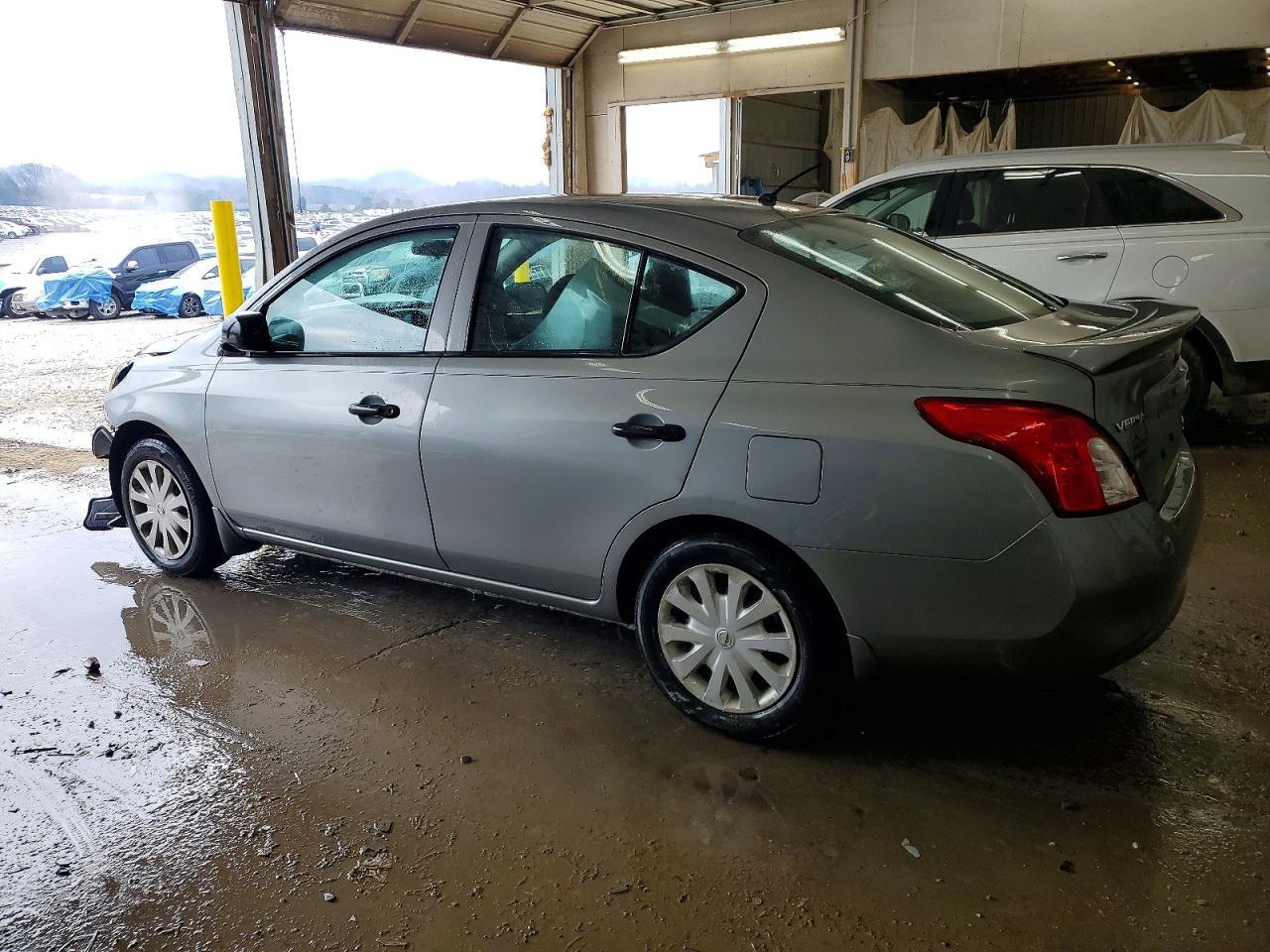 2013 NISSAN VERSA