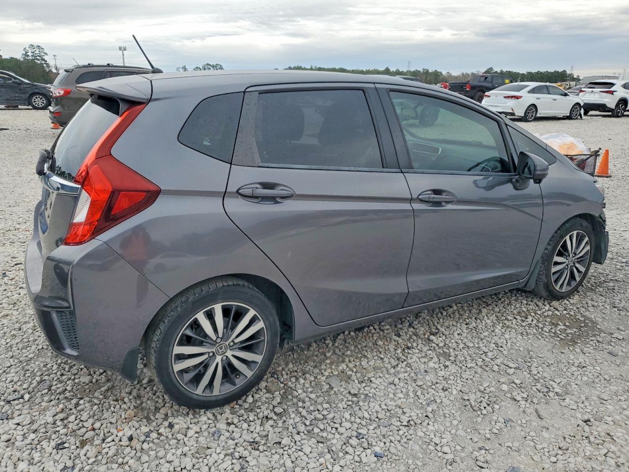 2015 HONDA FIT