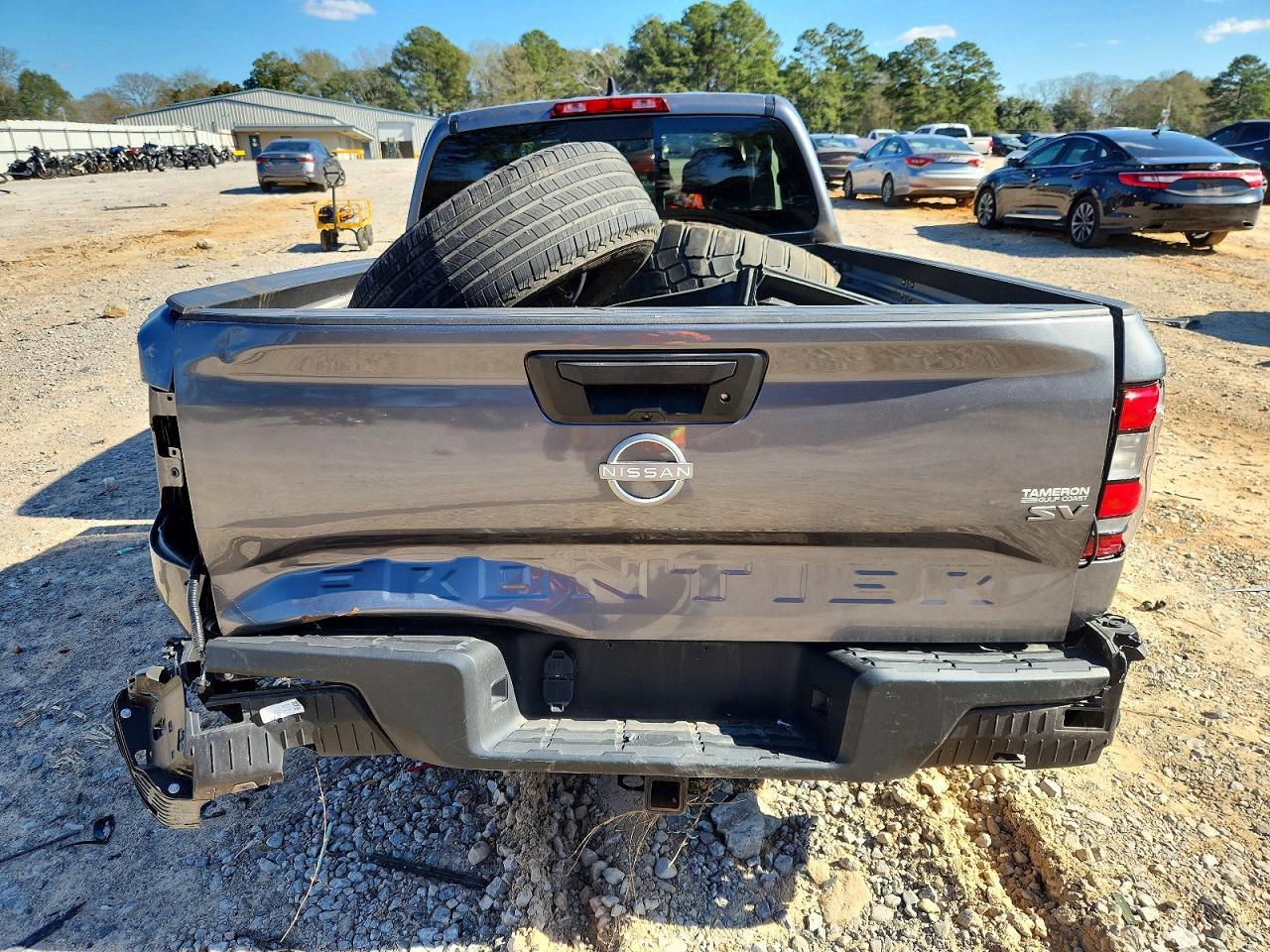 2024 NISSAN Frontier